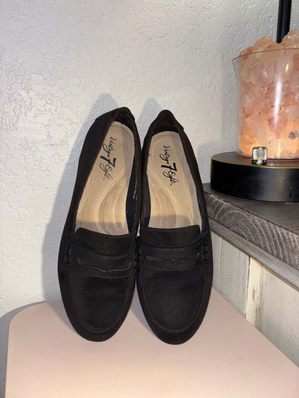O2: vintage 7 Eight Bridgett Black Faux Suede Loafers Size 6.5M